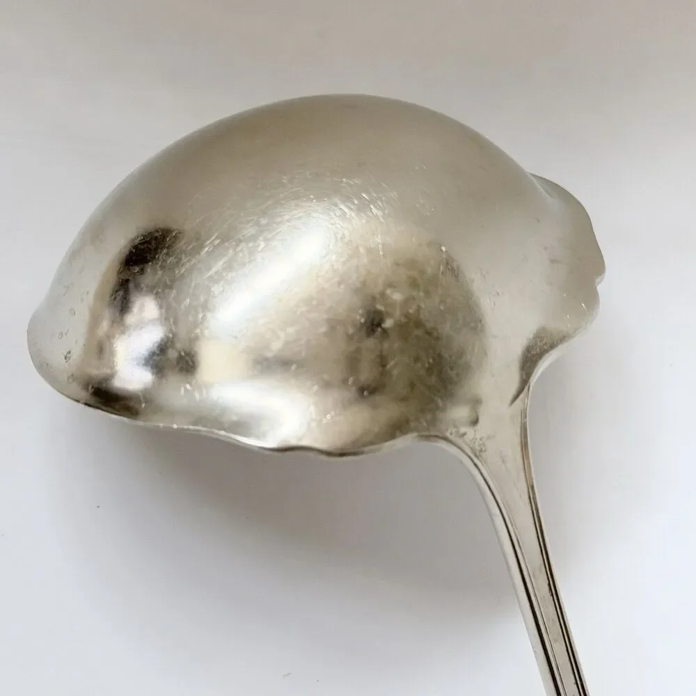 Antique 1908 Wm Rogers Garrick Silverplate Soup Ladle 11” Long Handle Serving